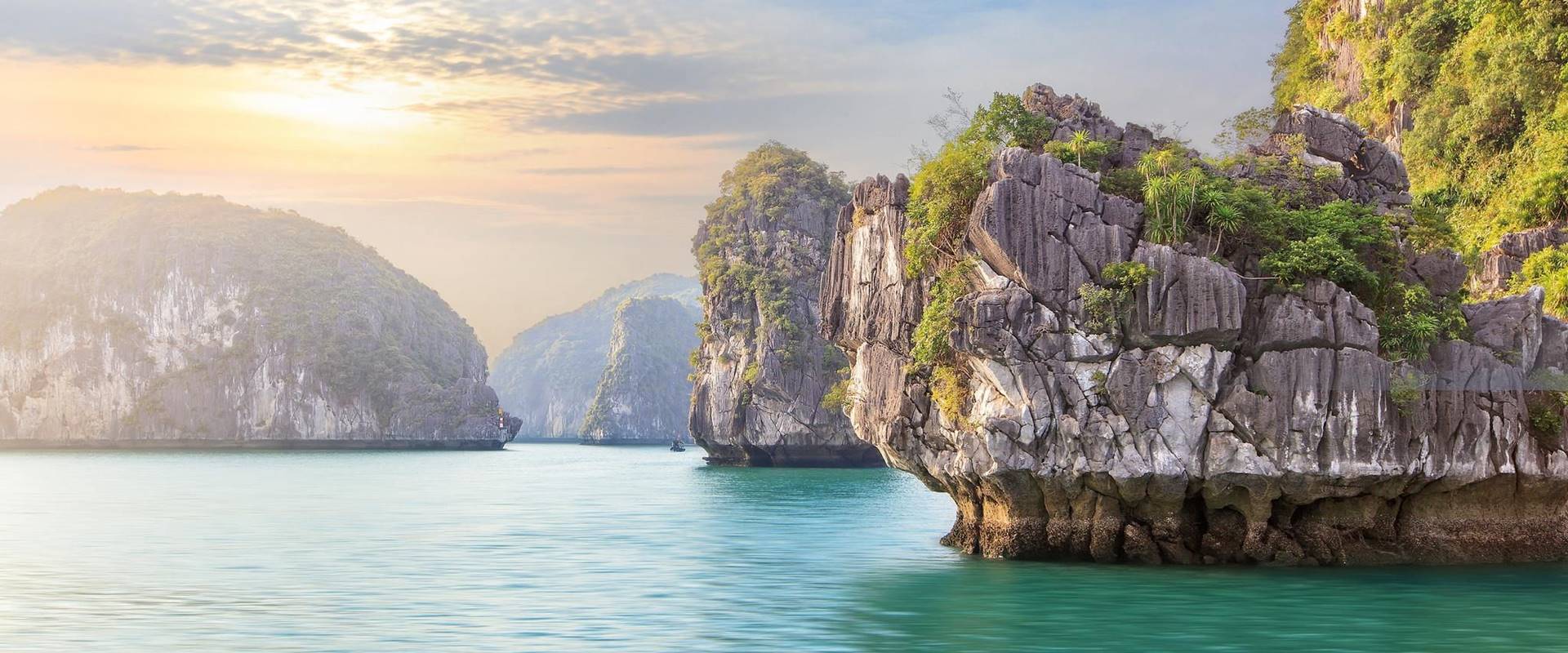 Meraviglie del Nord Vietnam e Relax in Thailandia – Tour 12 Giorni | Hanoi, Halong, Bangkok, Phuket