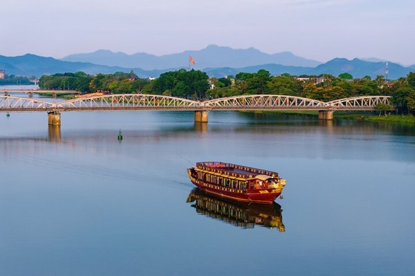 Fuga romantica in Vietnam