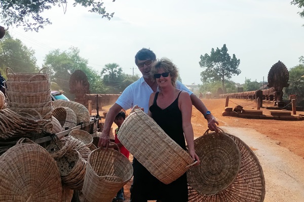 Scoperta della vita rurale khmer