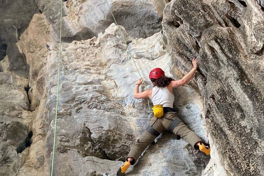 Arrampicata-su-roccia