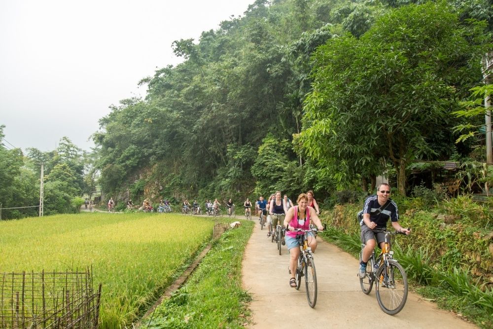 Tour-in-bicicletta-nei-villaggi-rurali