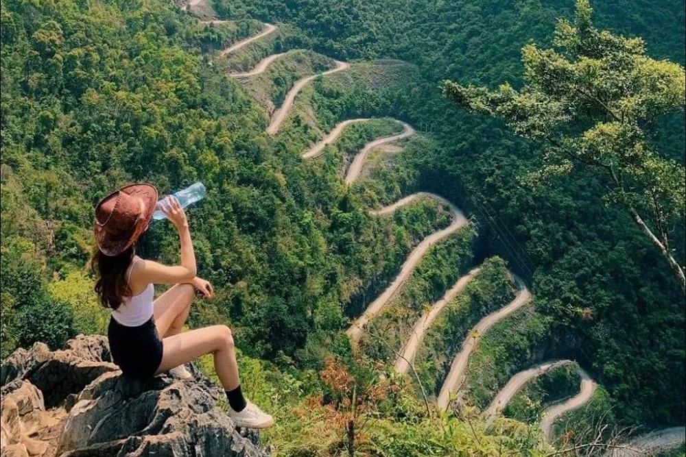 Lungo la Via della Felicità ad Ha Giang.