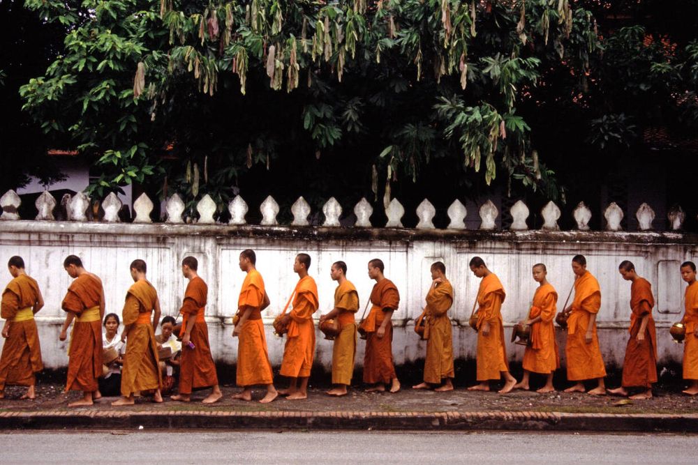 offerta della elemosine Luang Prabang
