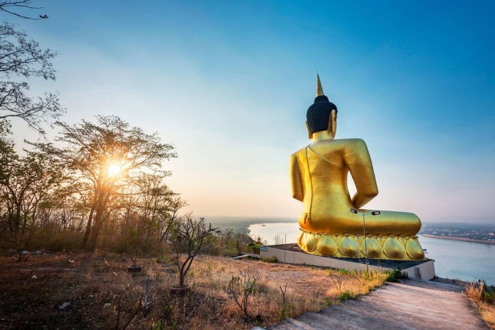 Grande Buddha Oro Pakse